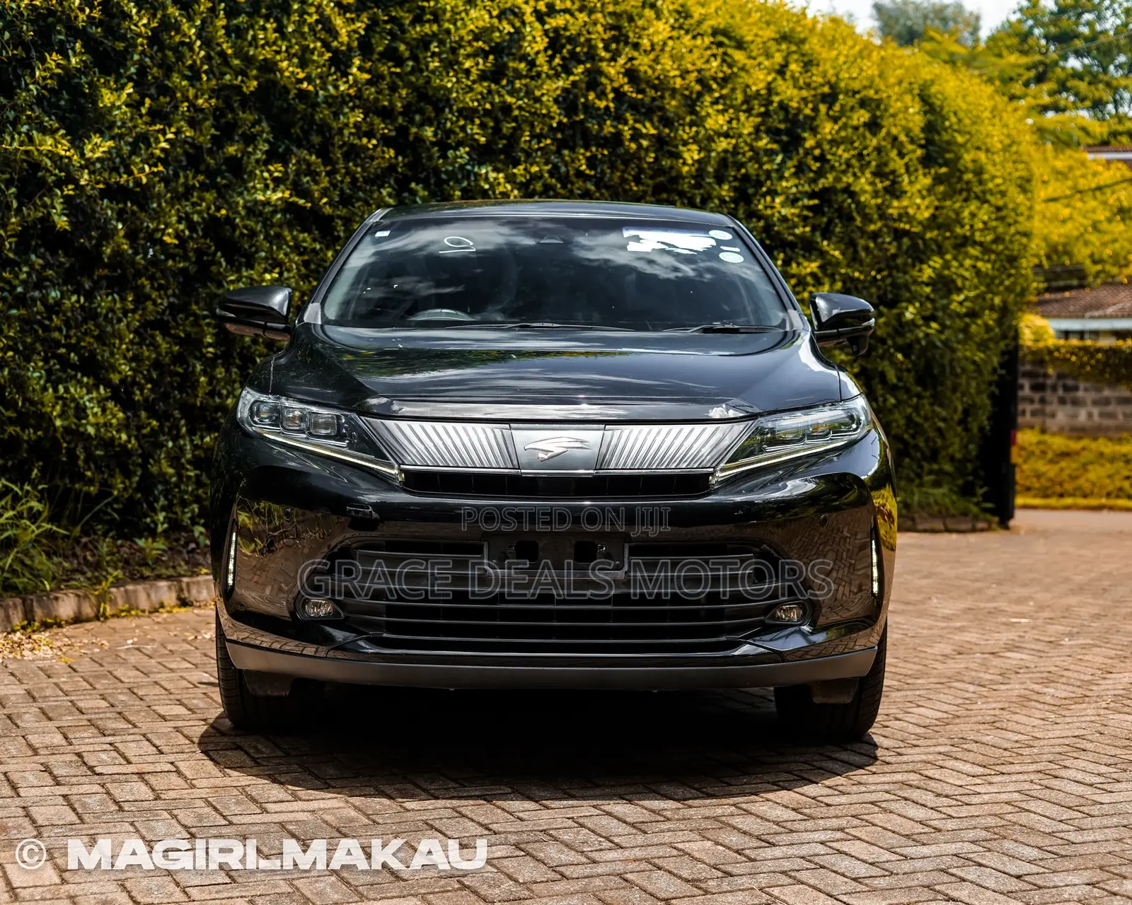 Toyota Harrier 2.0 2019 Black