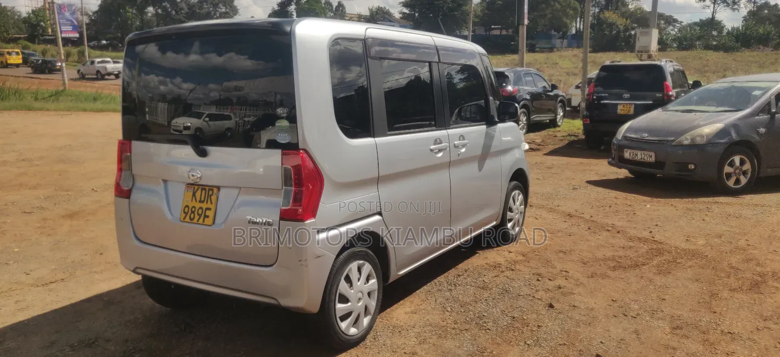 Daihatsu Tanto 660 FWD 2017 Silver