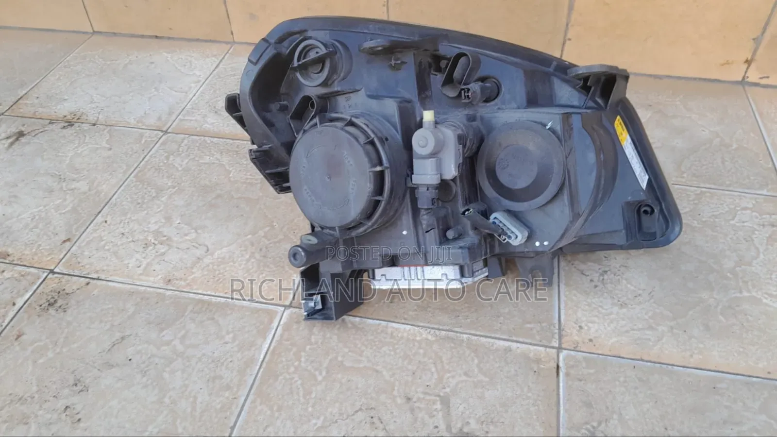 Headlight Nissan Dualis Kj10