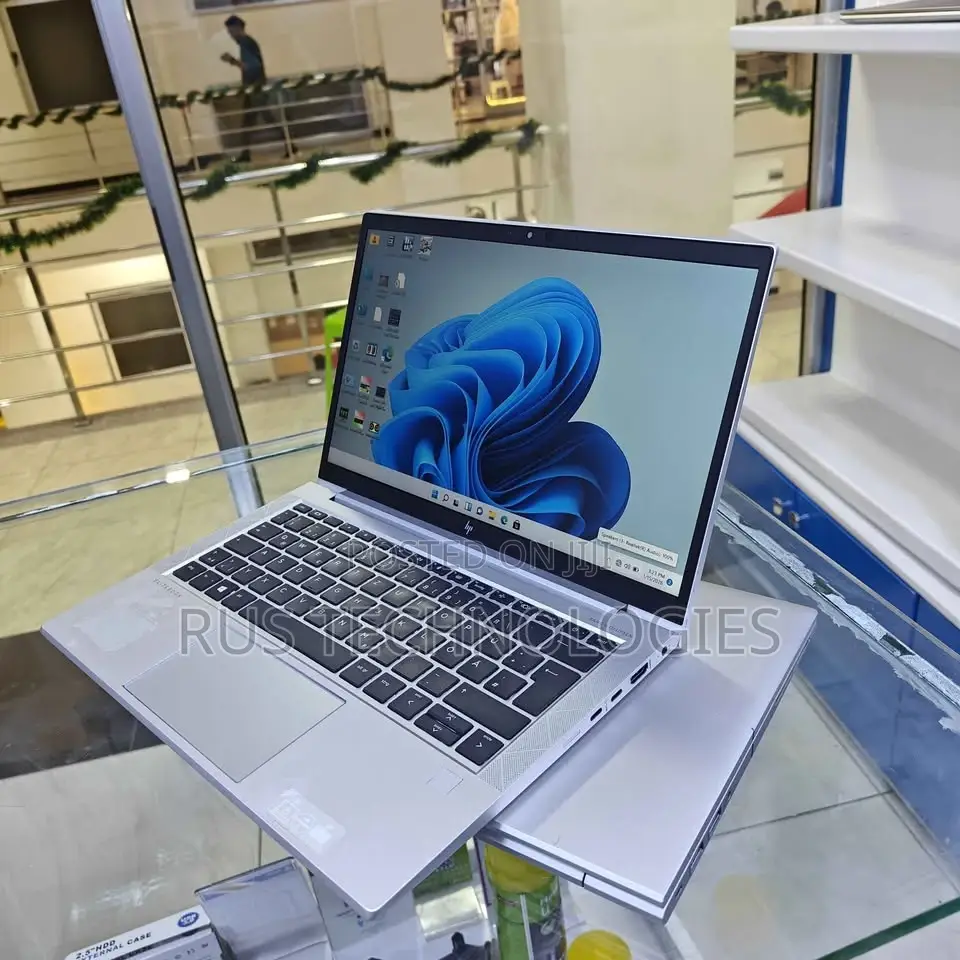 Laptop HP EliteBook 830 G8 16GB Intel Core i5 SSD 256GB