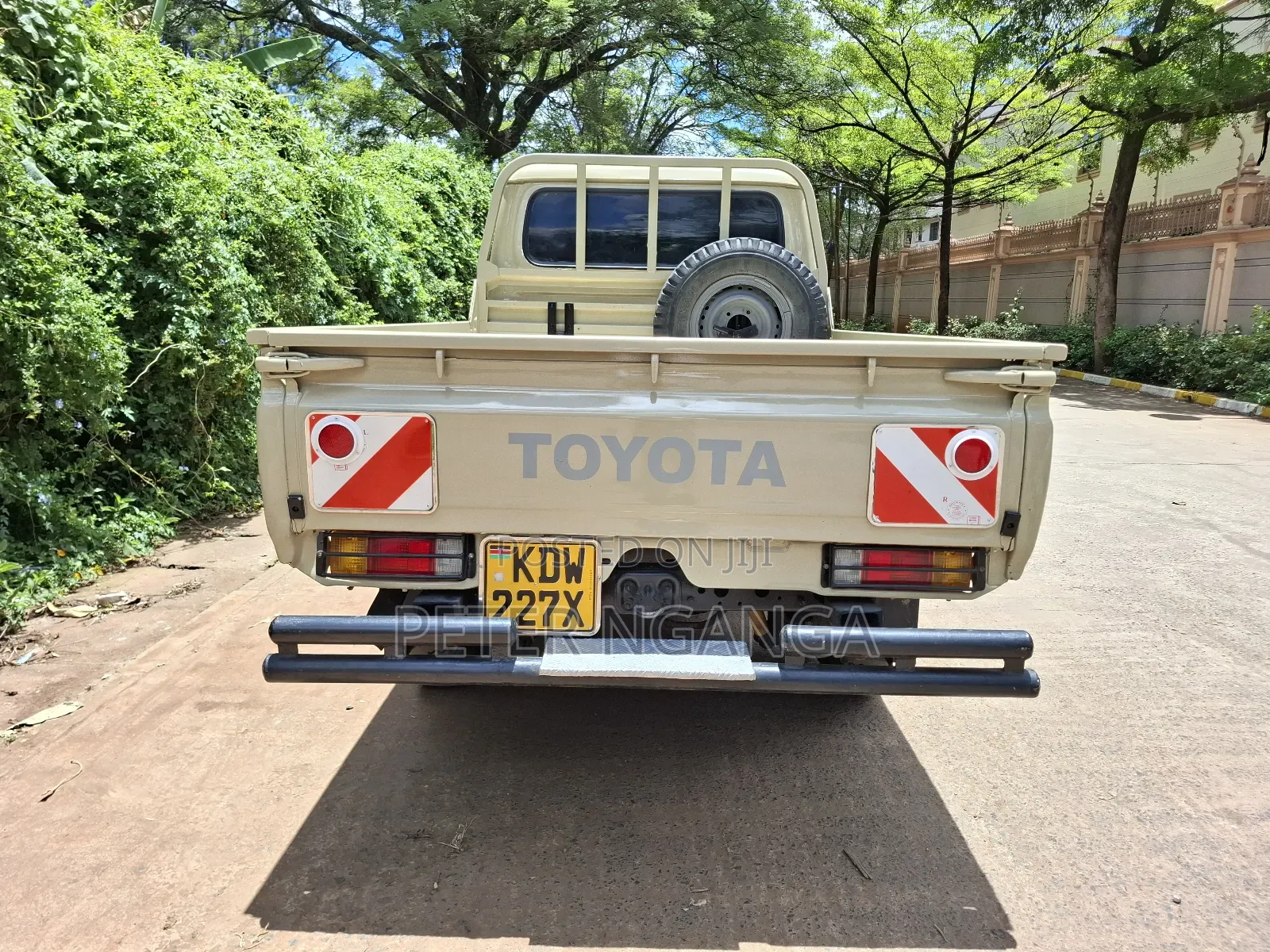 Toyota Land Cruiser 2013 Beige