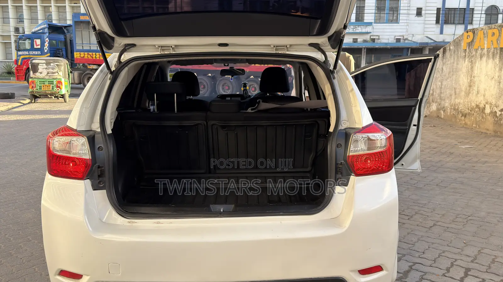 Subaru Impreza 2.0i Limited 4-dr 2013 White