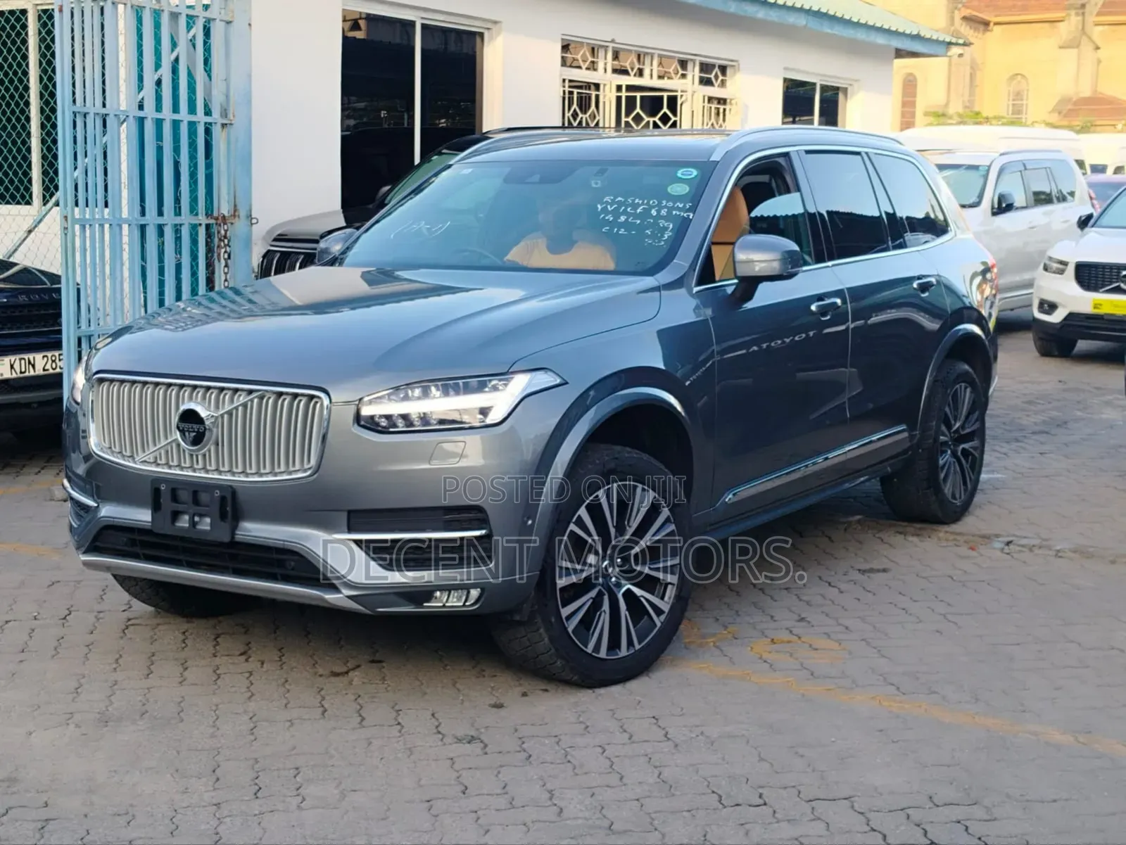Volvo XC90 T5 Momentum AWD 2019 Blue