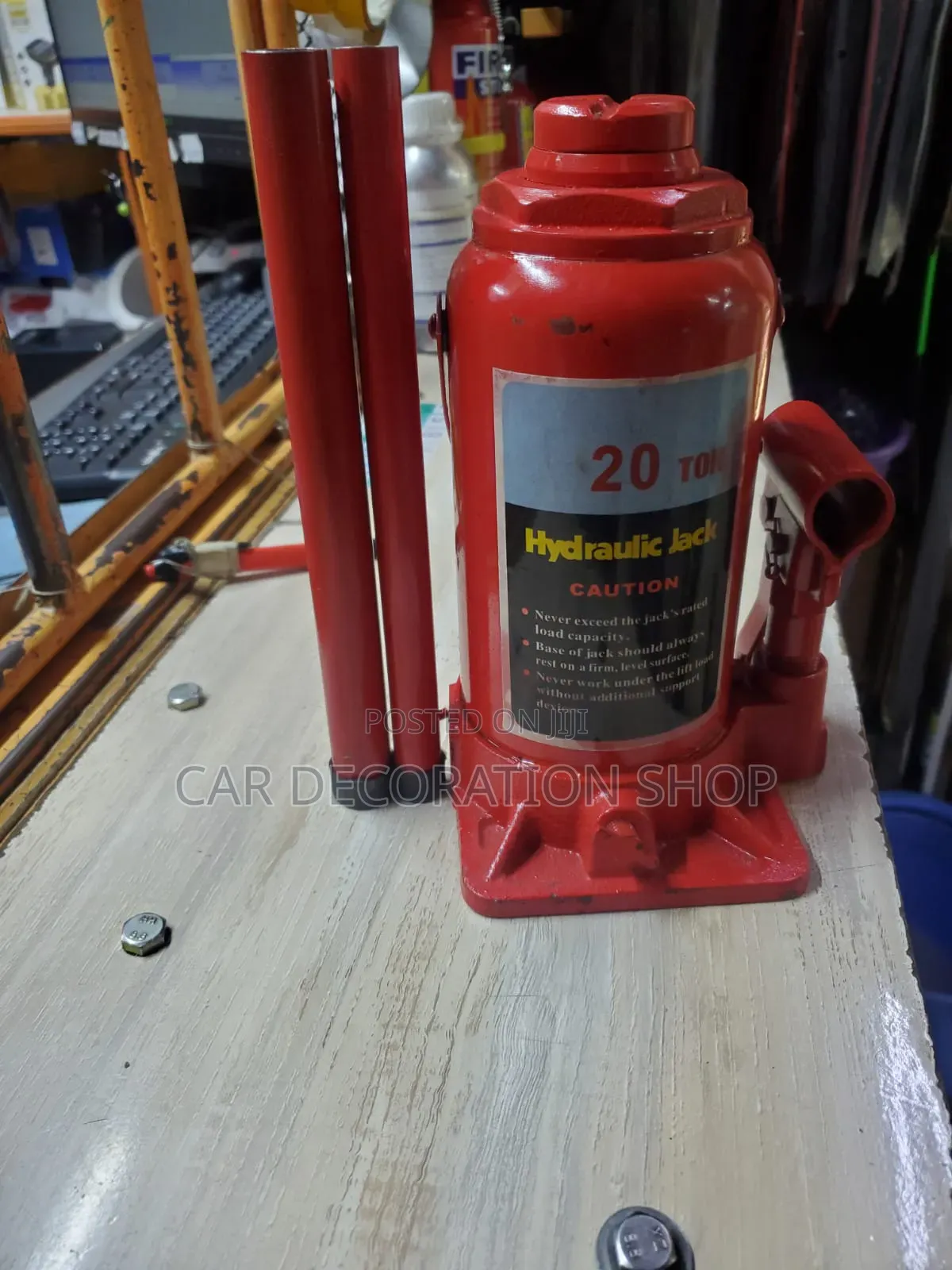 Brand New 20tonnes Red Emergency Hydraulic Bottle Jack