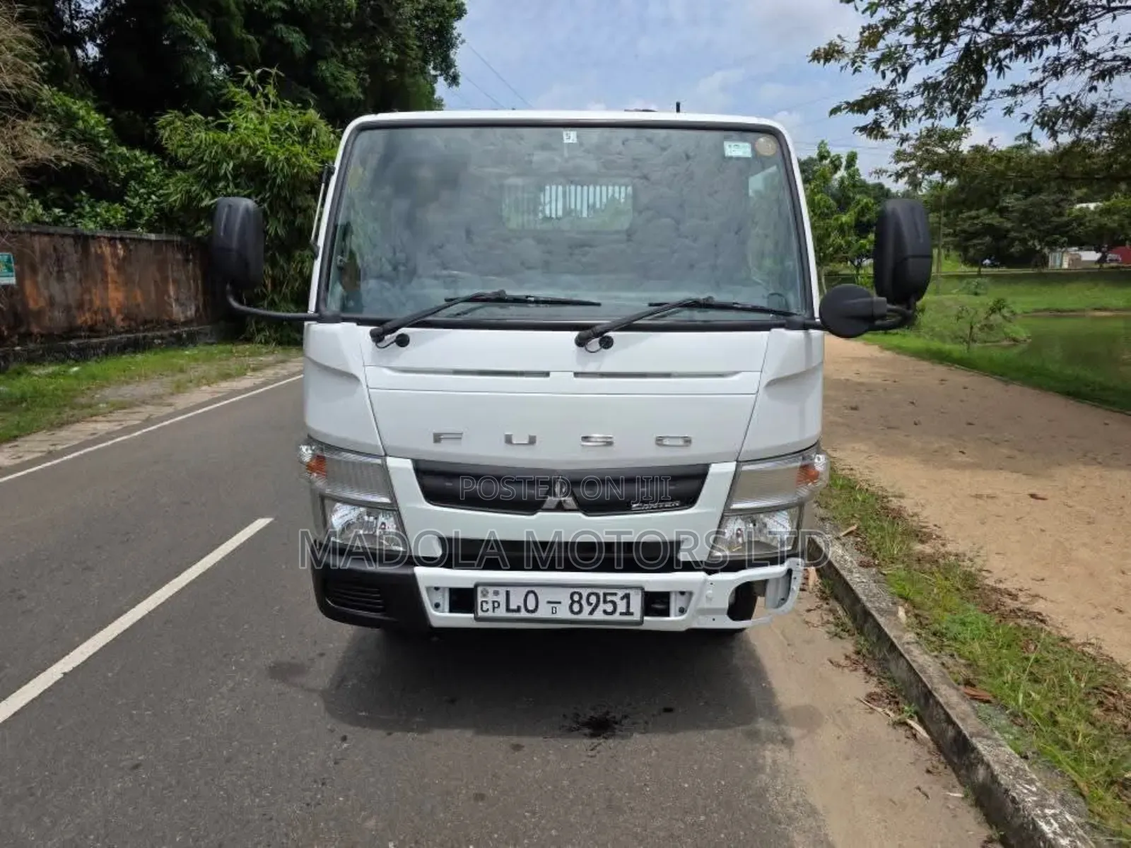 Mitsubishi Fuso Tipper Truck