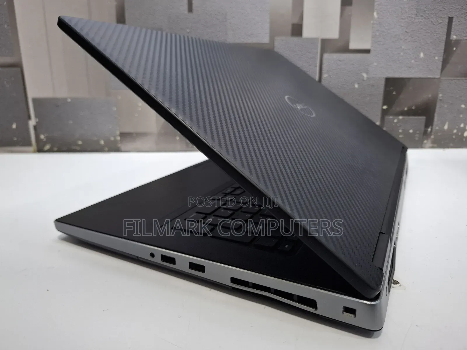 Laptop Dell Precision 7730 32GB Intel Xeon SSD 512GB