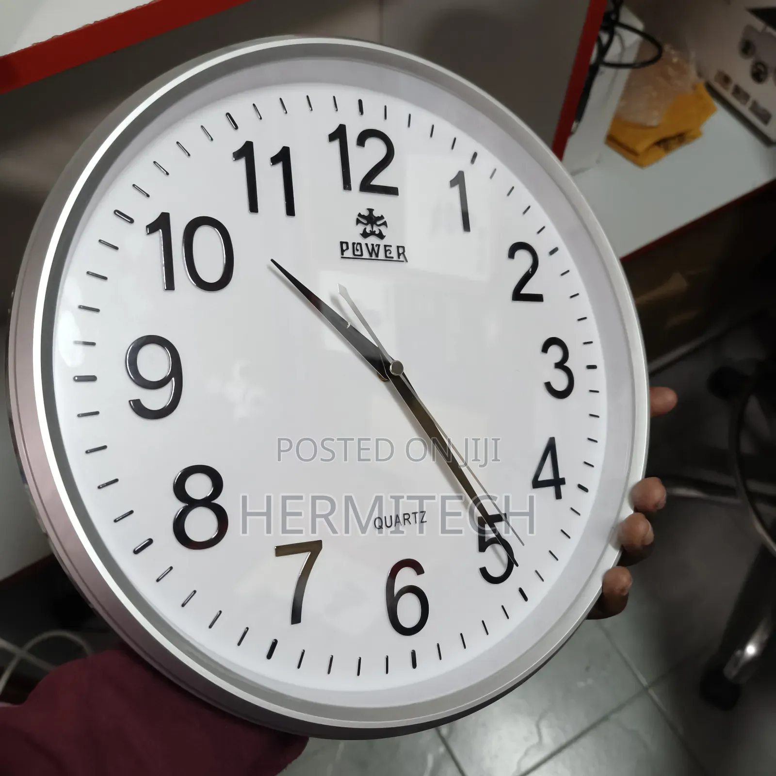 Spy Camera Wall Clock CCTV Surveillance Camera