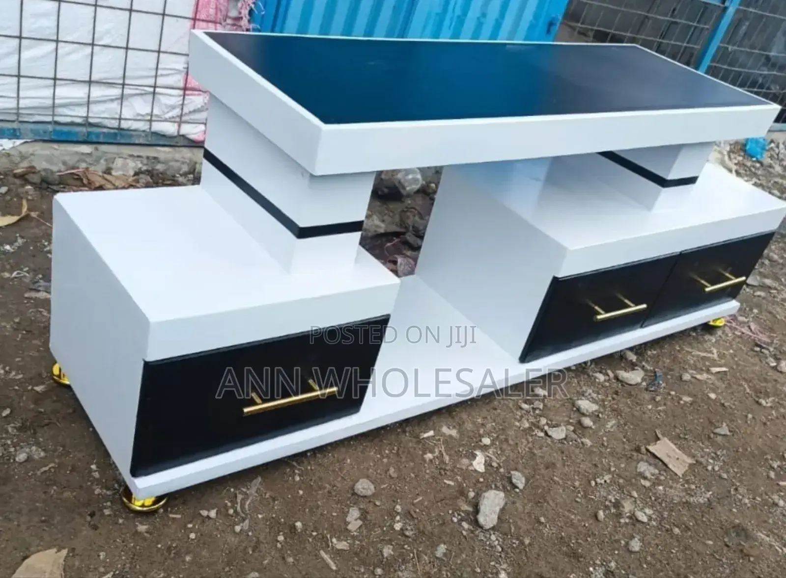 Instabul 2 Tv Stand