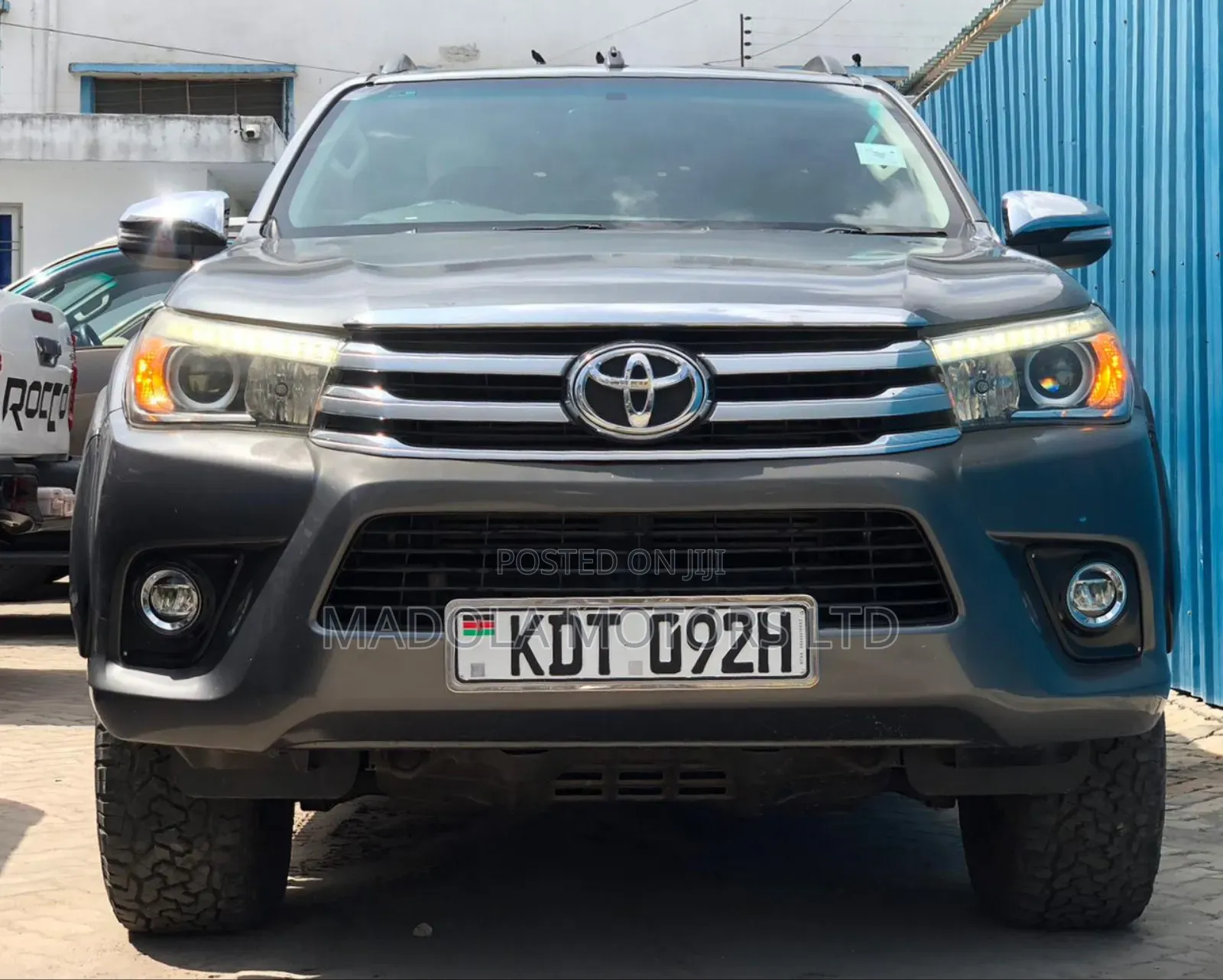 Toyota Hilux Revo Double Cab Deisel 2.8 AWD 2017 Gray