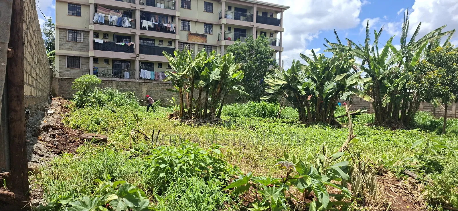 100x100 Commercial Plot Available for Sale in Gathiga