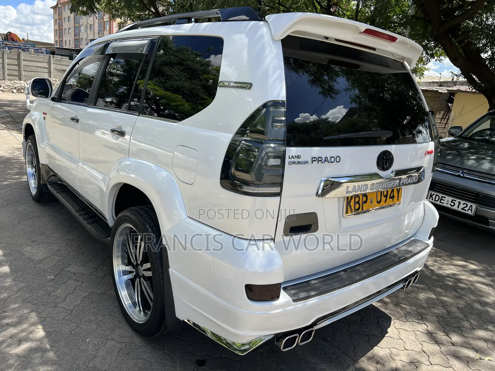 Toyota Land Cruiser Prado 2005 White
