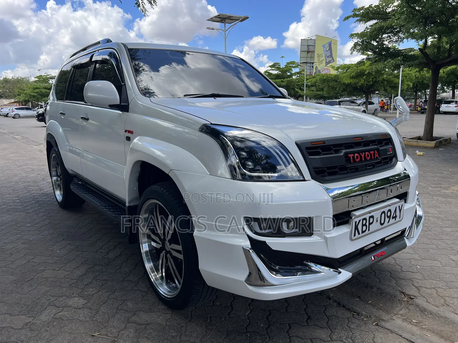 Toyota Land Cruiser Prado 2005 White