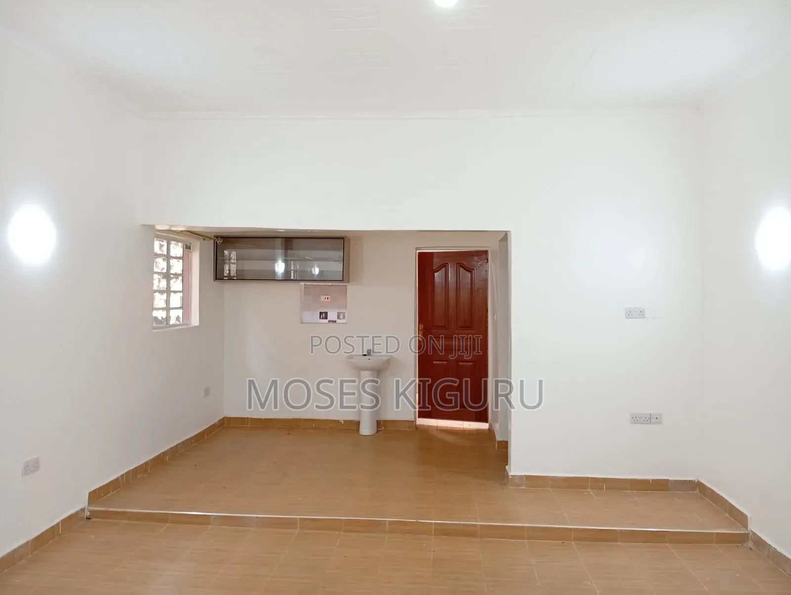 3bdrm Bungalow in Kenyatta Road for rent