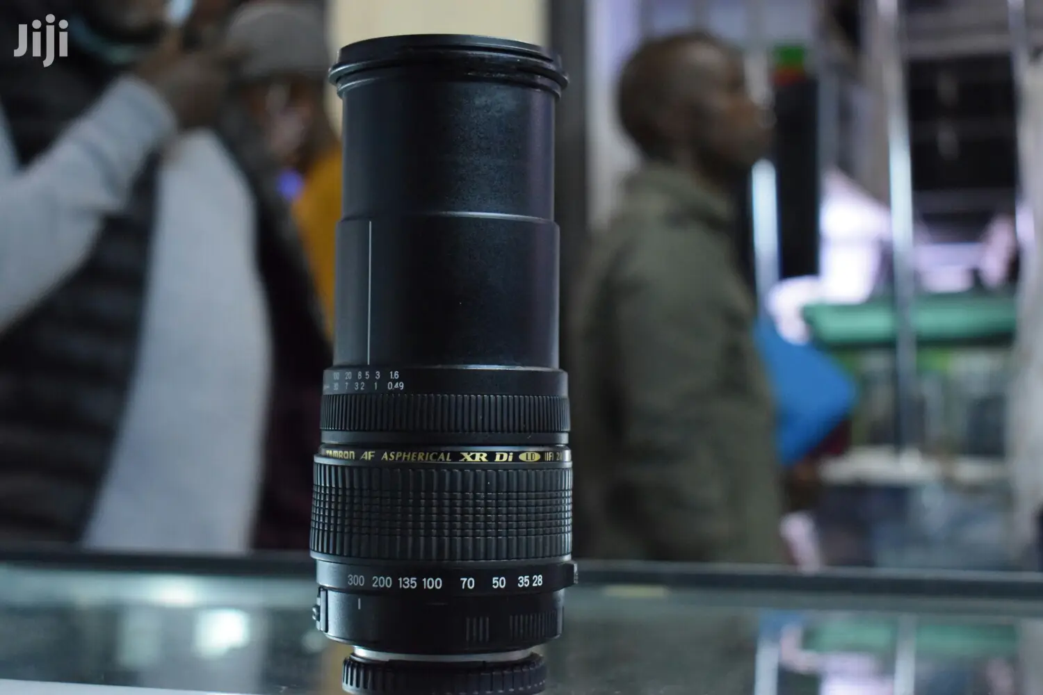 Canon 28-300 Full Frame Superior Lens