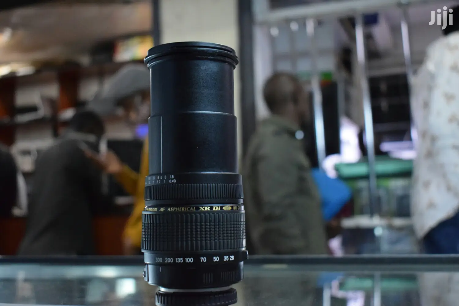 Canon 28-300 Full Frame Superior Lens