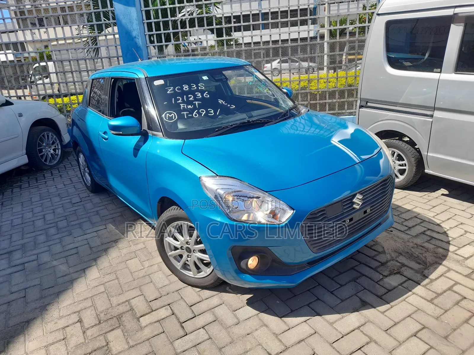 Suzuki Swift 2018 Blue