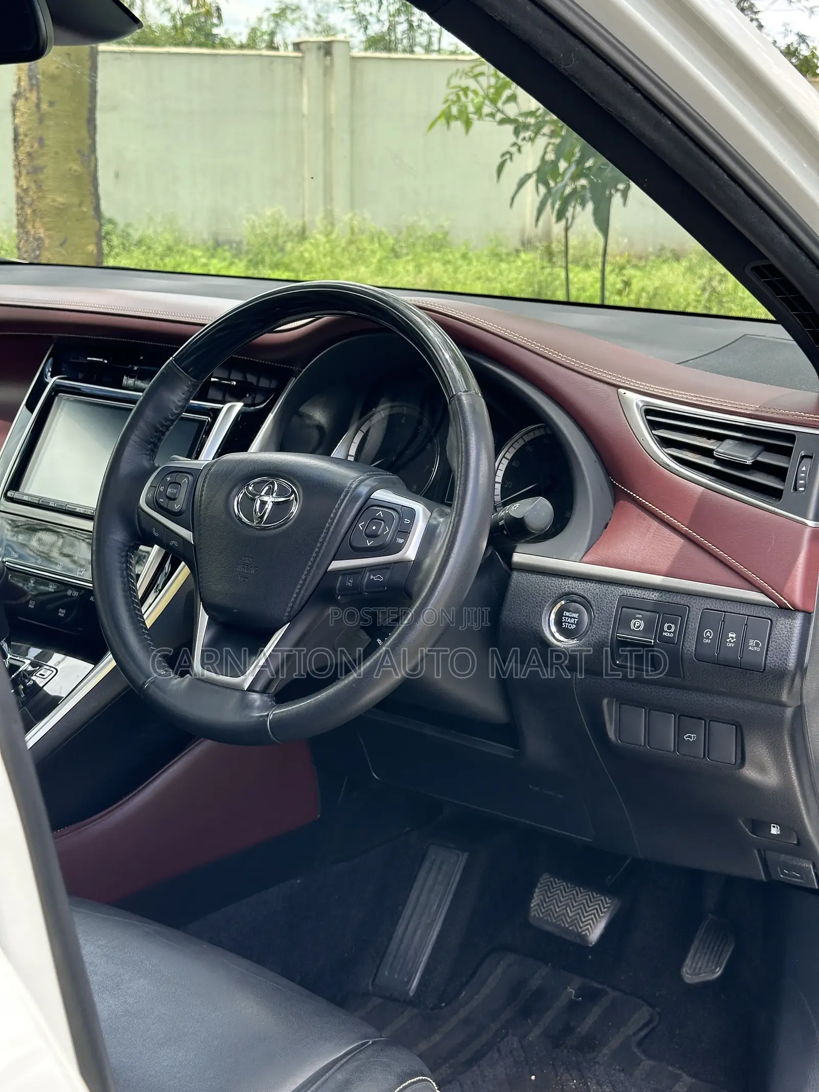 Toyota Harrier 2.0 2018 White