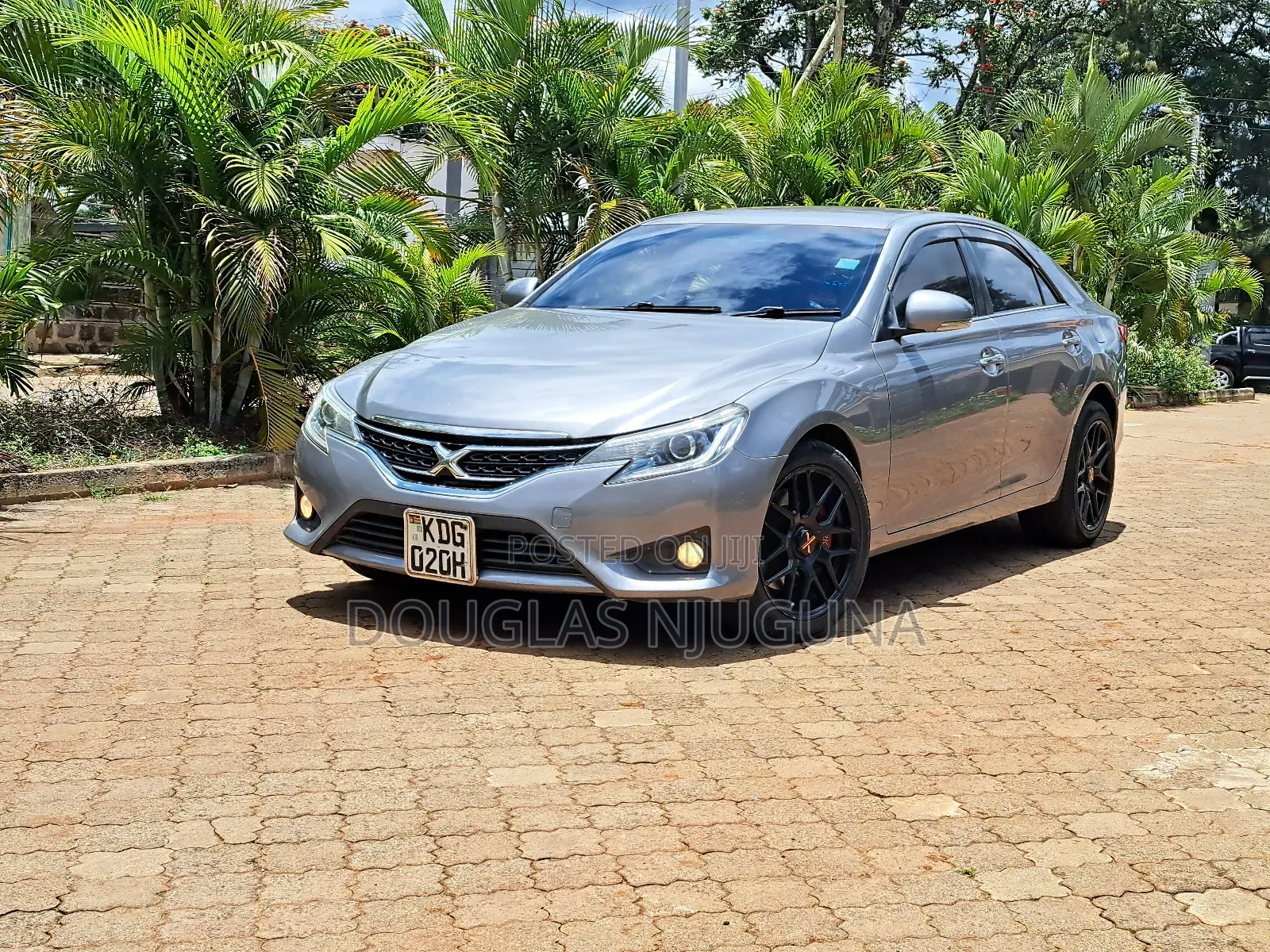 Toyota Mark X 2.5 AWD 2015 Gray