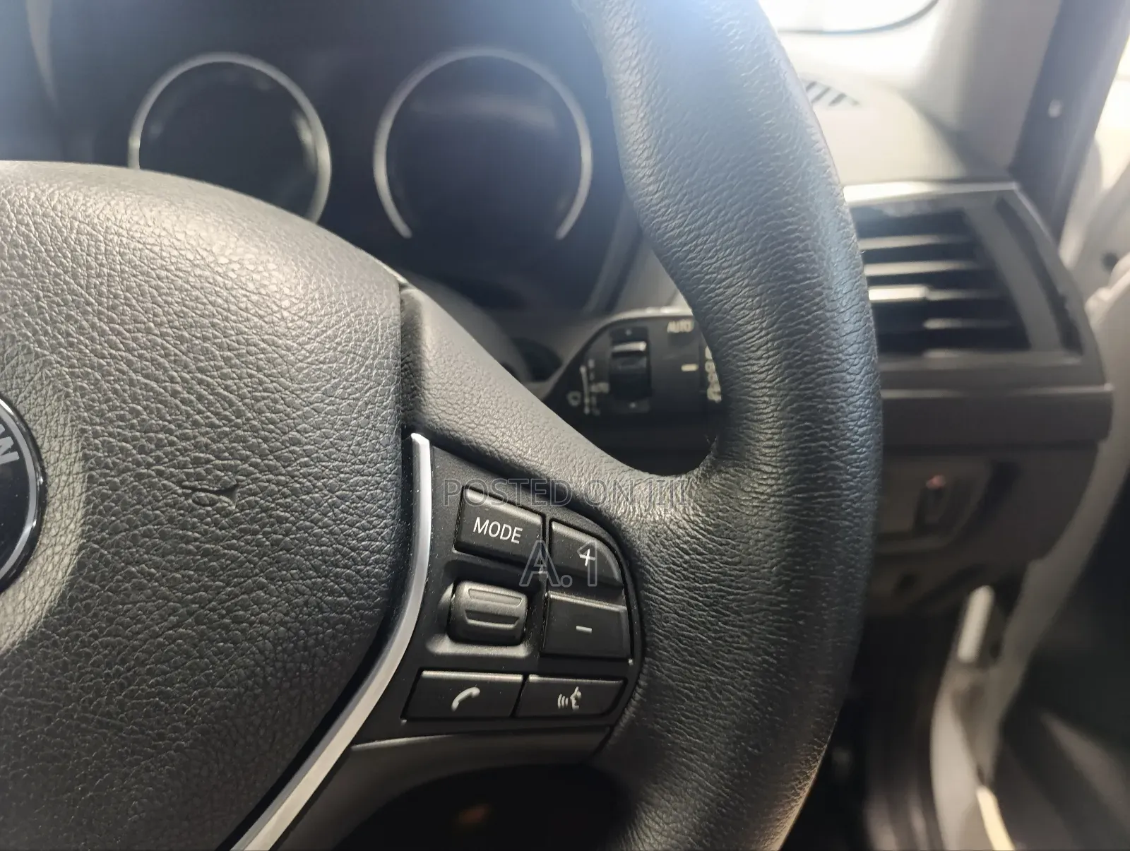 BMW 118i 2019 Pearl