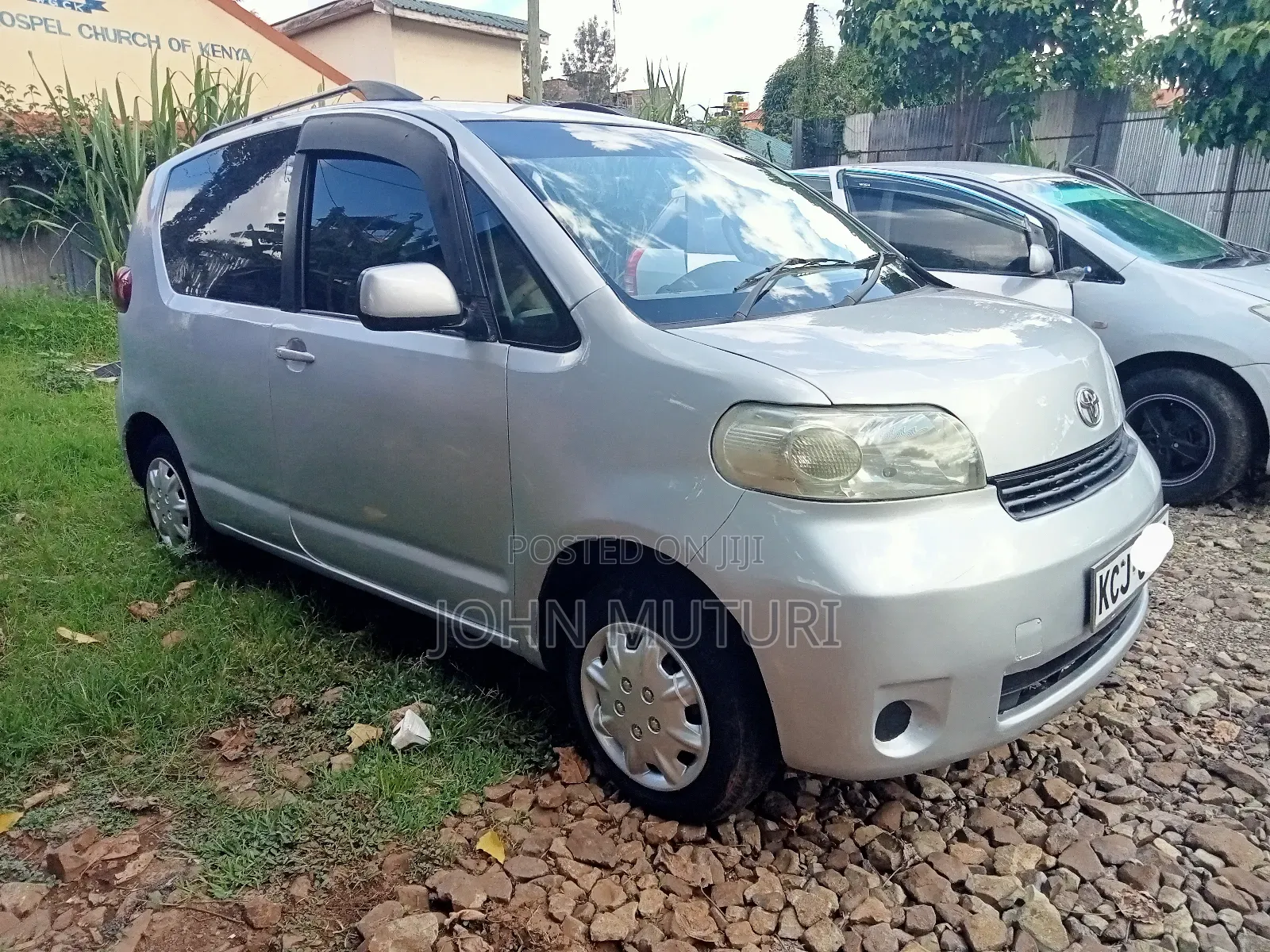 Toyota Porte 2009 Silver