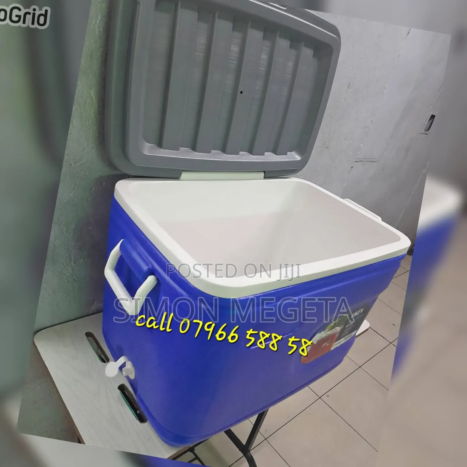 Available Cooler Box 61 Litres