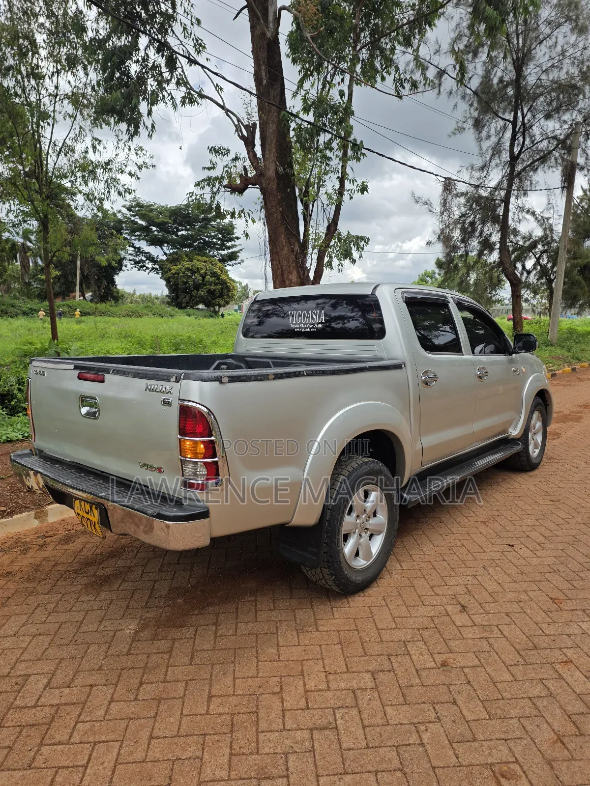 Toyota Hilux 2010 Silver