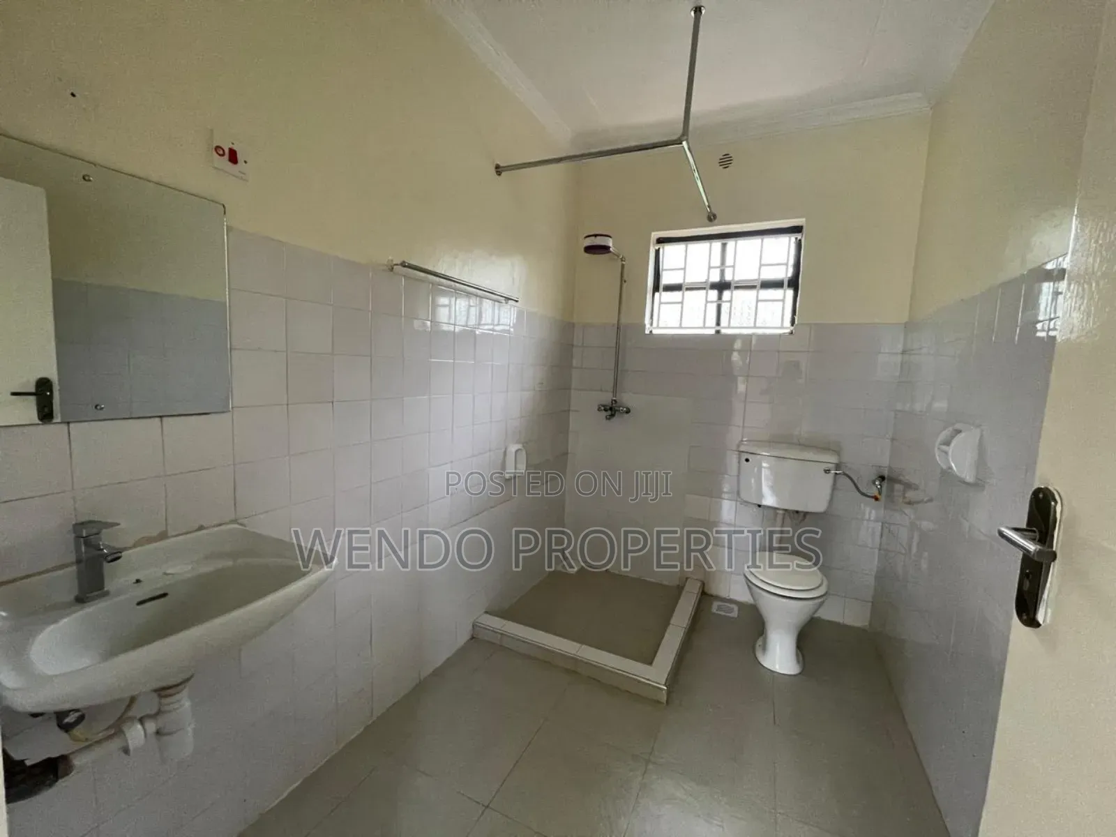 3bdrm Bungalow in Karen C for rent