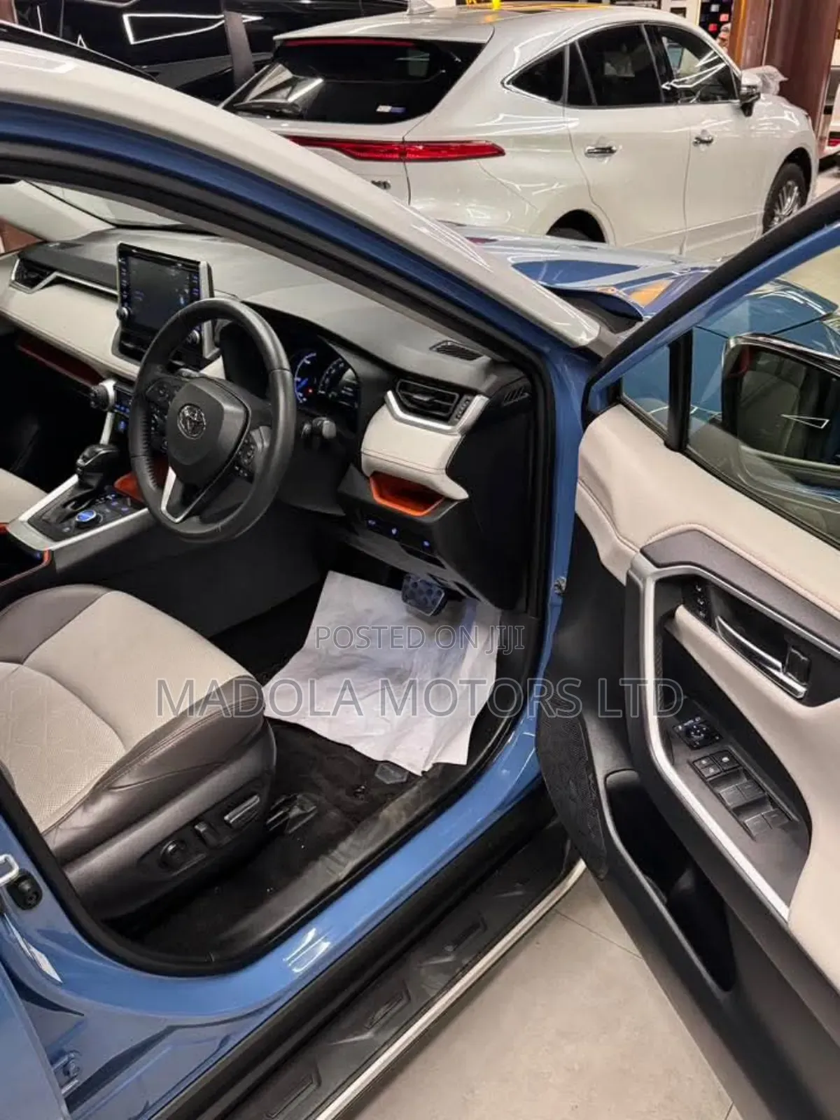Toyota RAV4 Adventure 2022 Blue