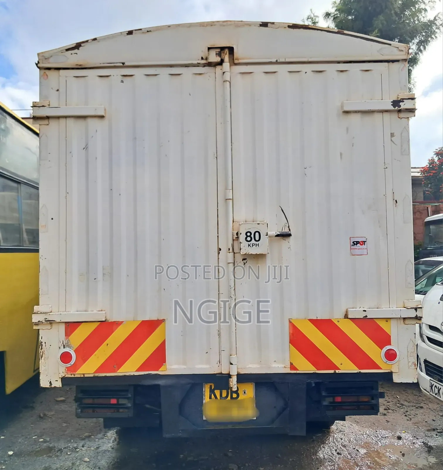 Isuzu NQR Truck 