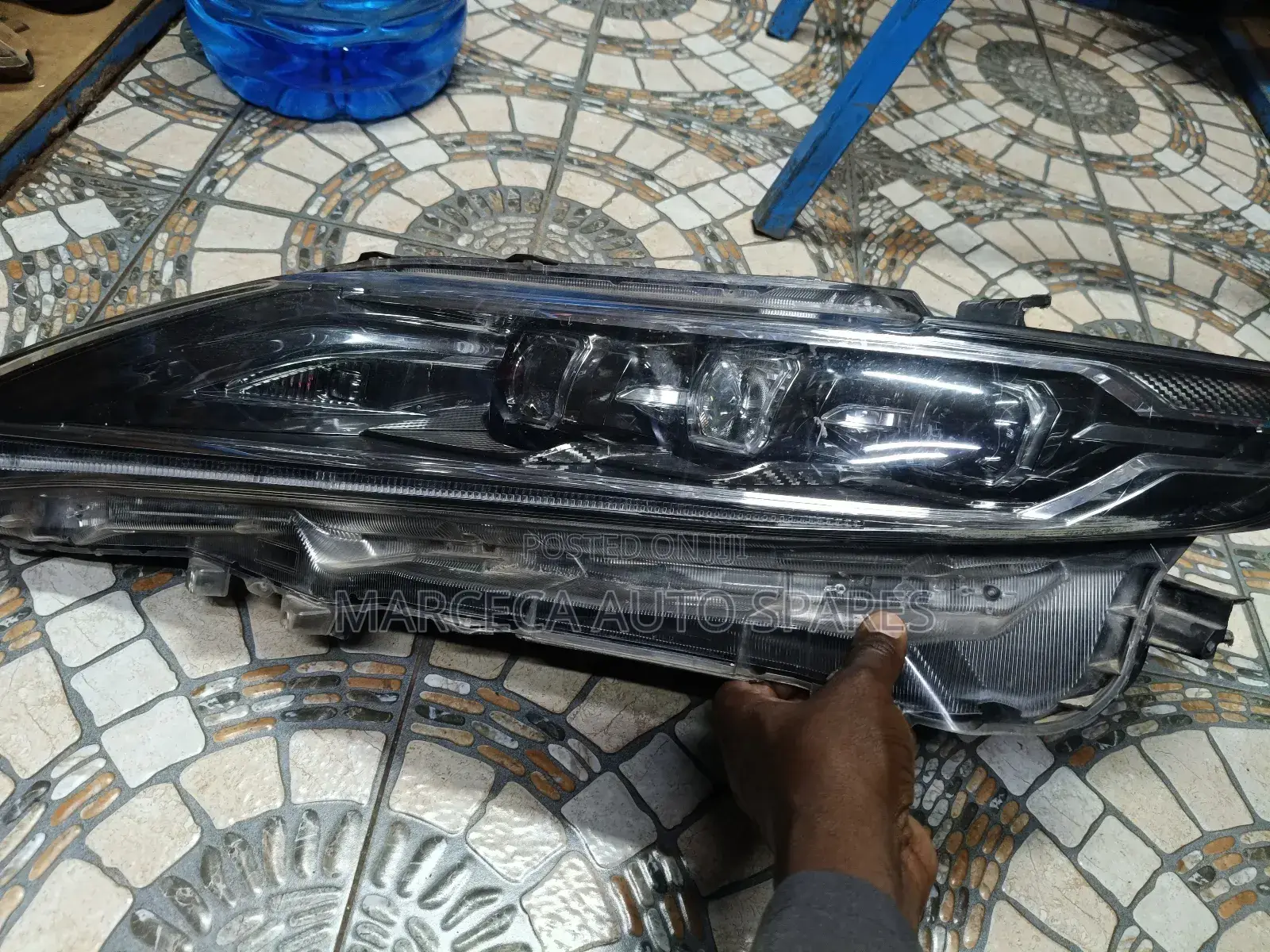 Headlight Harrier 2018, Koito 48-193