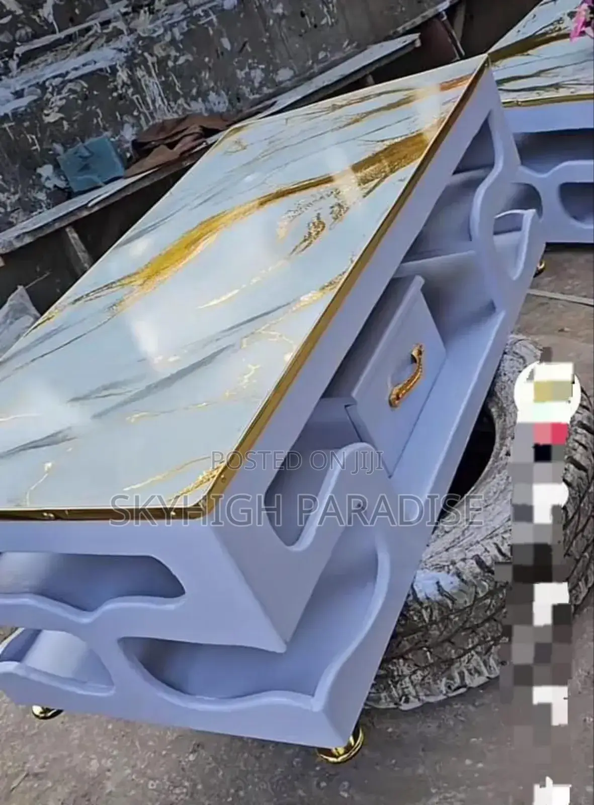 *Modern Coffee Table
