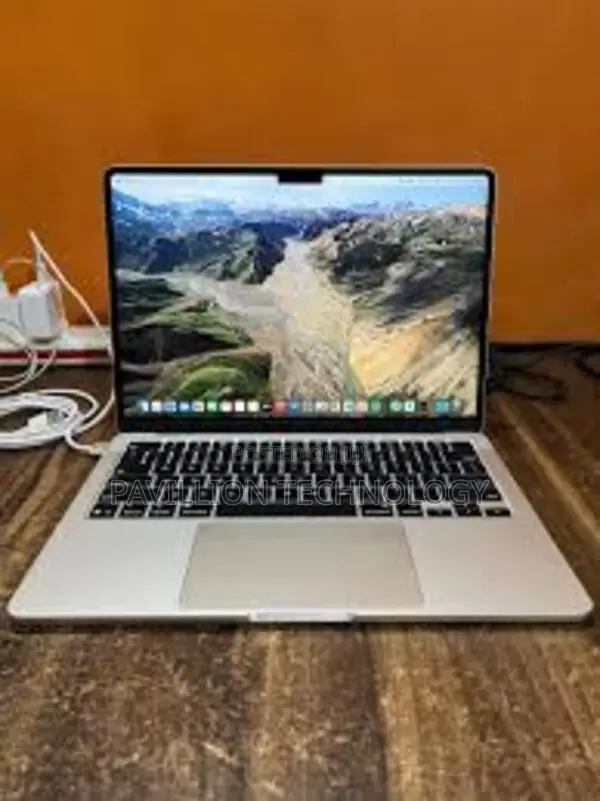 Laptop Apple MacBook Air 16GB Apple M4 SSD 256GB