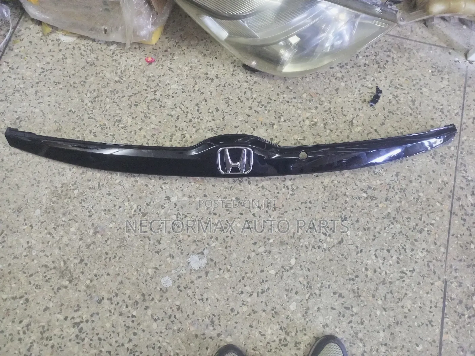 Honda Fit 2018 Boot Garnish