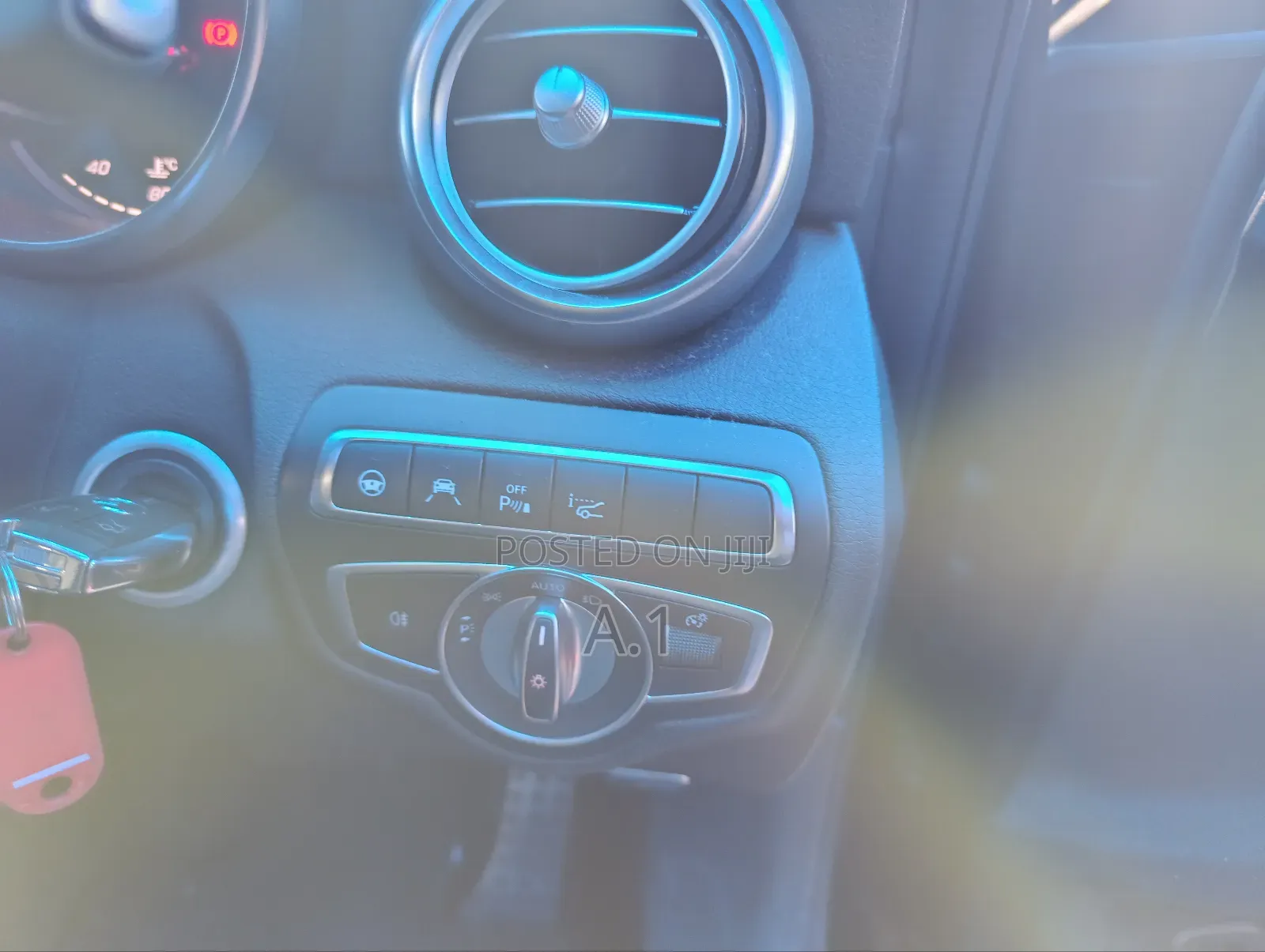 Mercedes-Benz C200 2019 Black