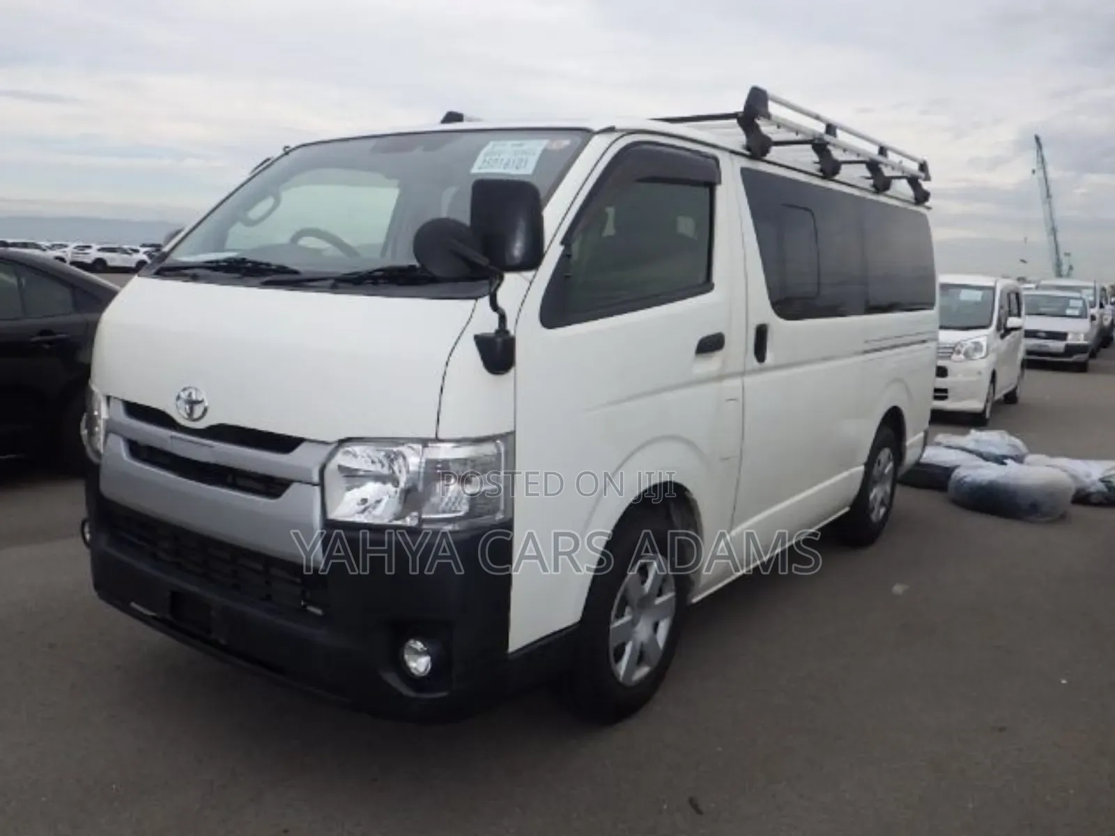 Toyota HiAce 2019 White