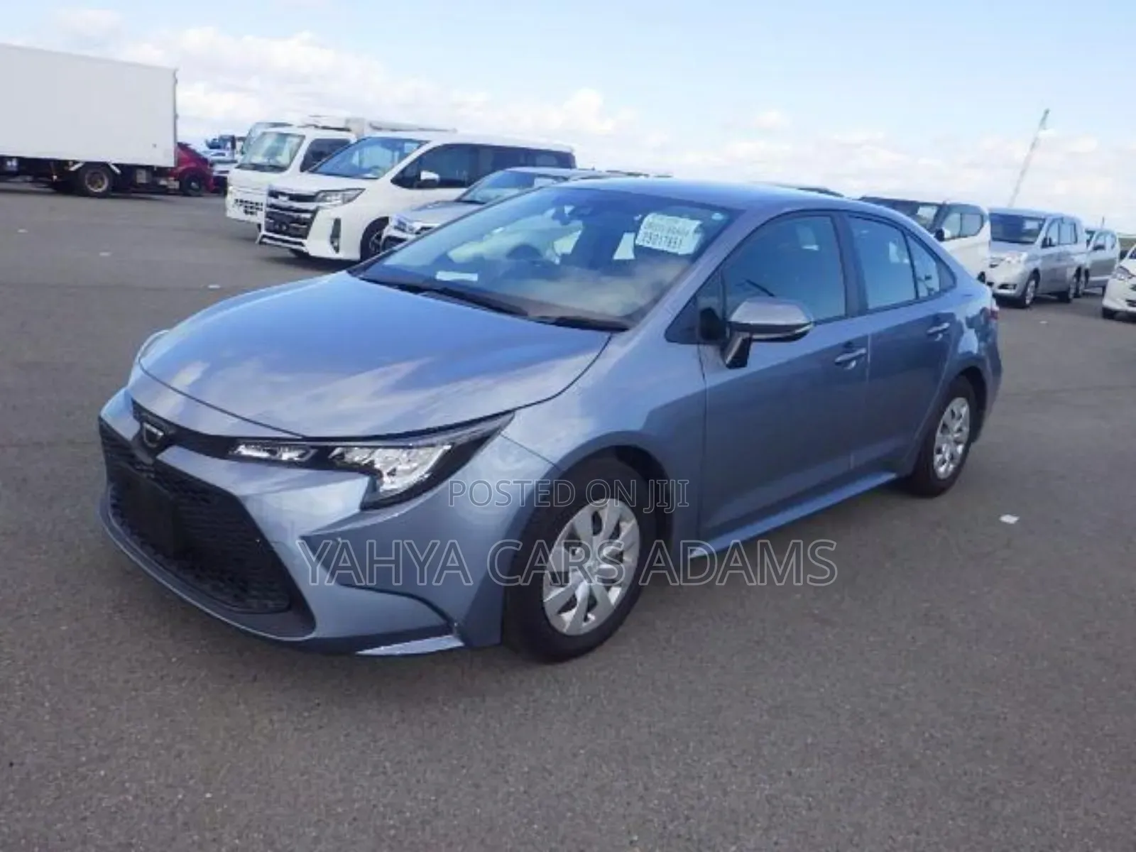 Toyota Corolla XLE (1.8L 4cyl 2A) 2019 Blue