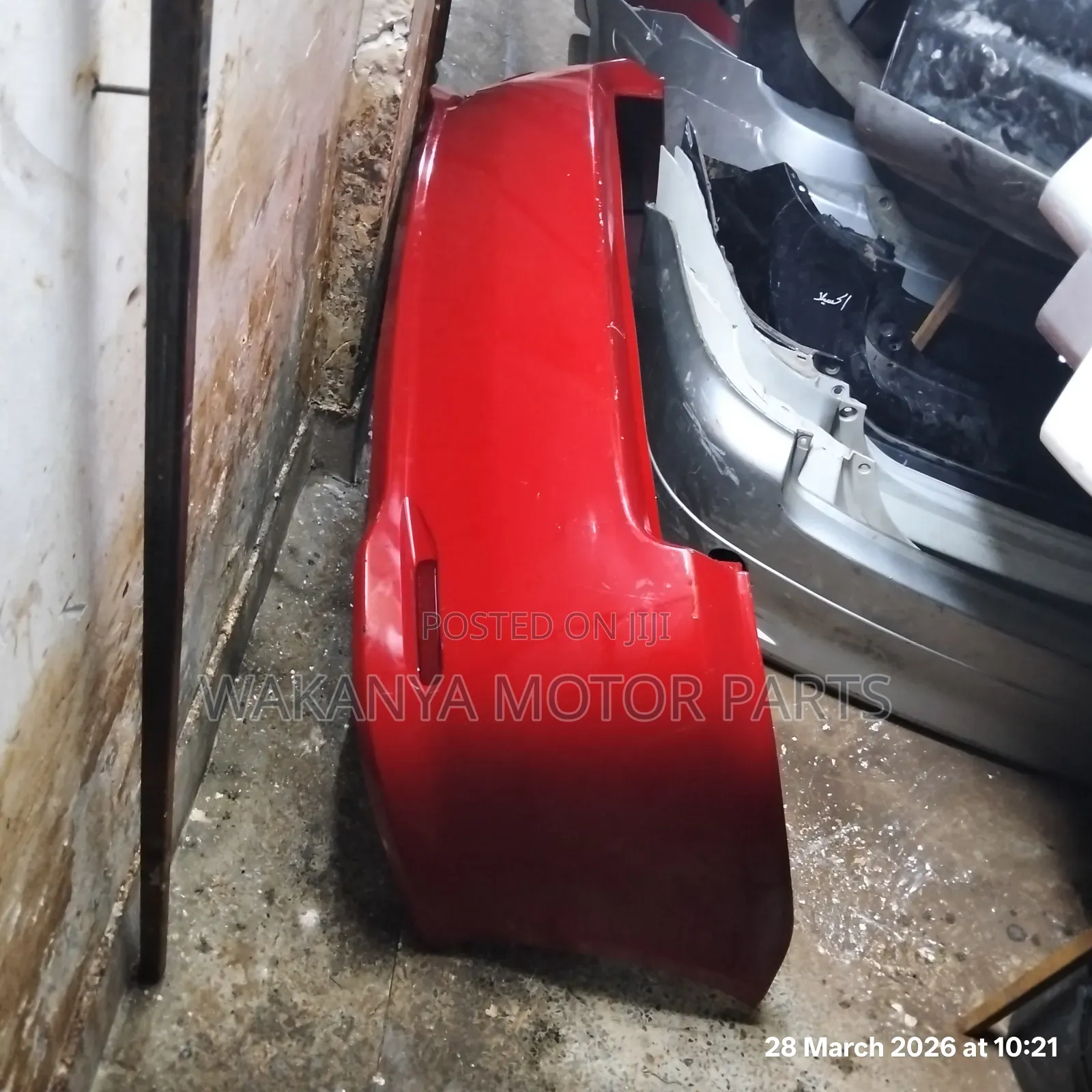 Toyota Ipsum Model 2005/2006 Back Bumper, Clean Ex Japan Motor Parts