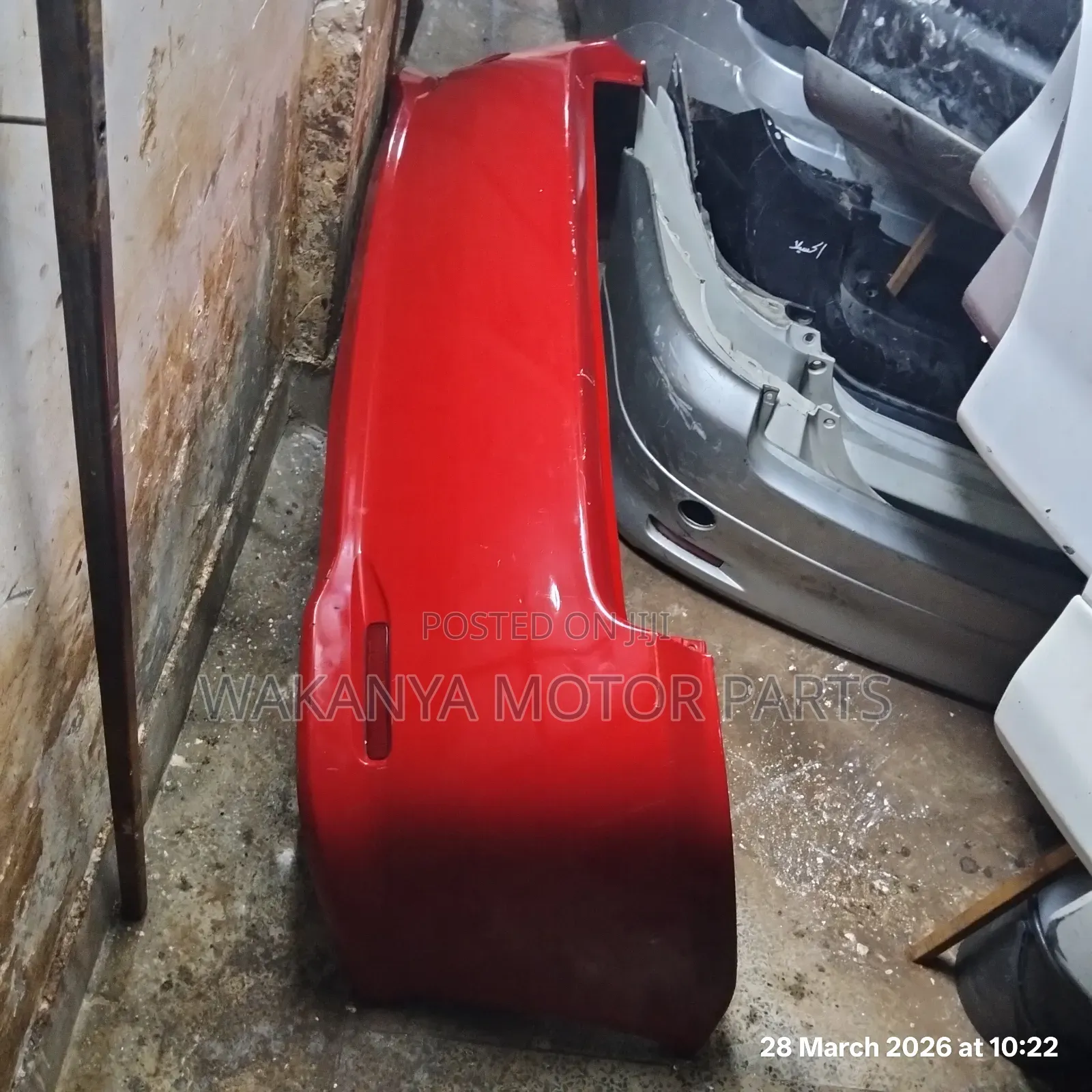 Toyota Ipsum Model 2005/2006 Back Bumper, Clean Ex Japan Motor Parts