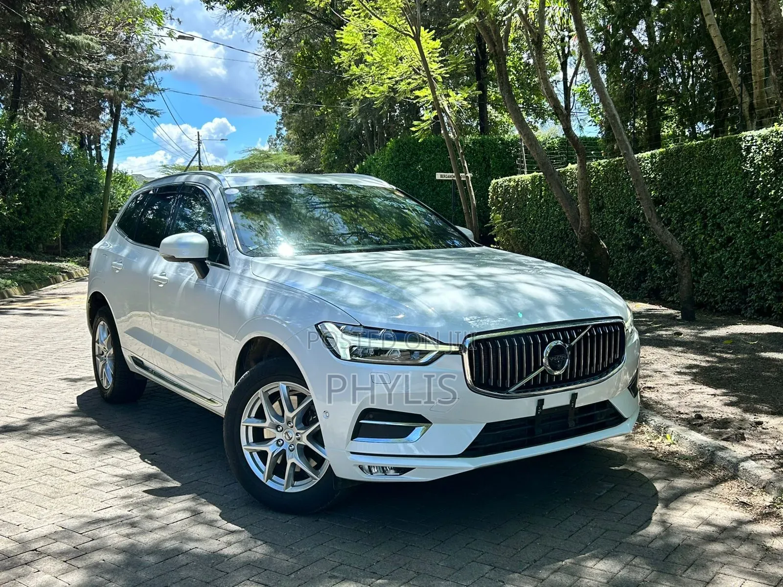Volvo XC60 T5 R-Design AWD 2018 White