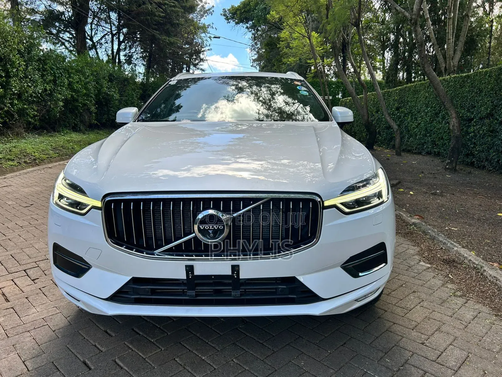 Volvo XC60 T5 R-Design AWD 2018 White