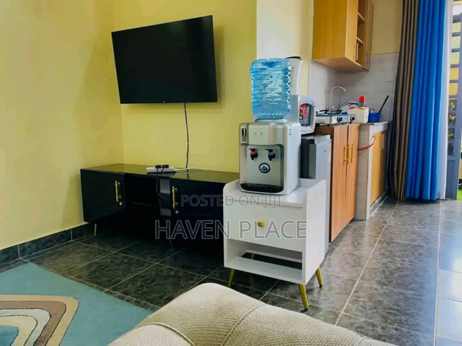 Airbnb Eastern Bypass Kamakis, Crown Z Towers, Opposite Quickmart