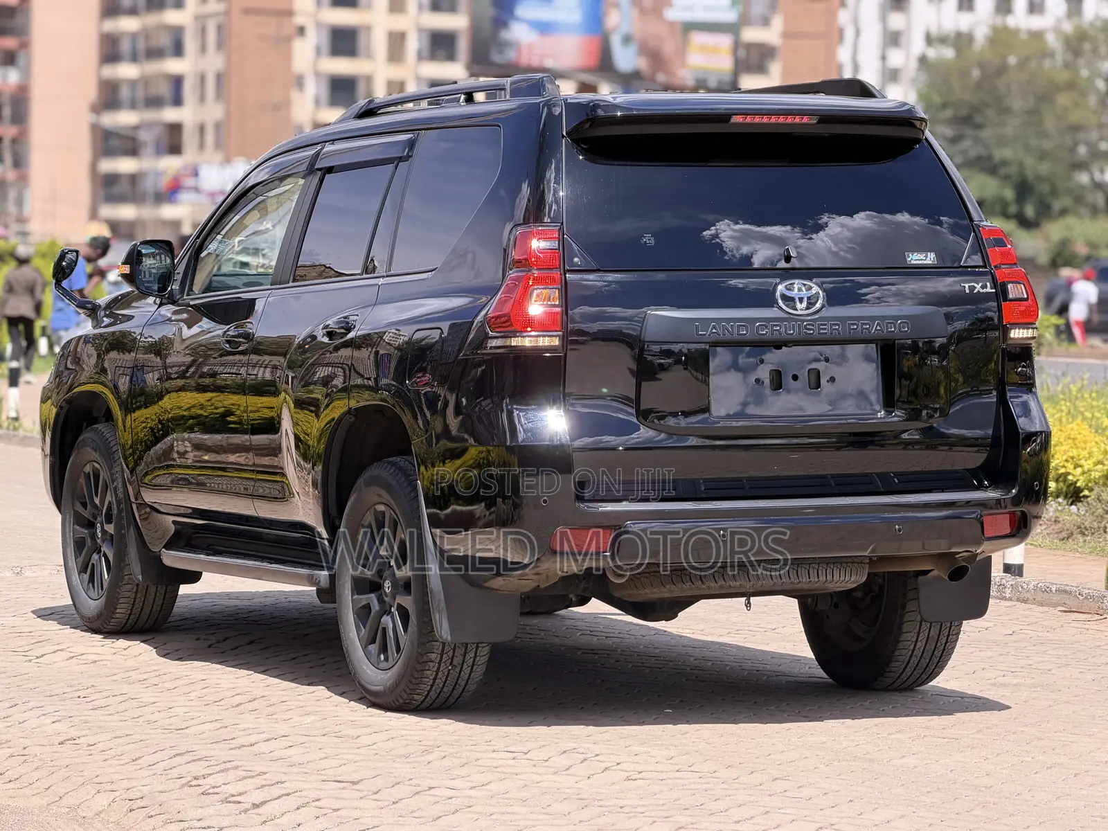 Toyota Land Cruiser Prado 2.8 2022 Black