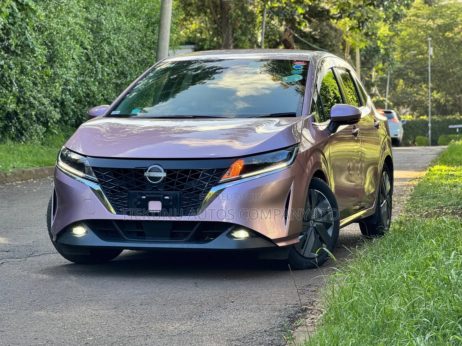 Nissan Note 1.2 Hybrid 2021 Pink