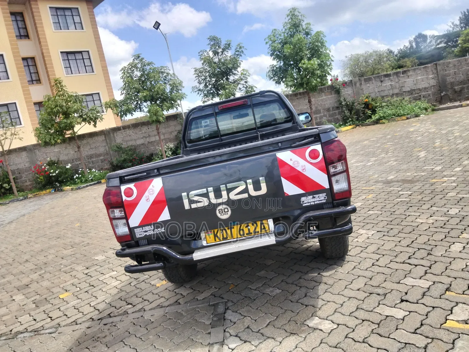 Isuzu D-MAX 2023 Green