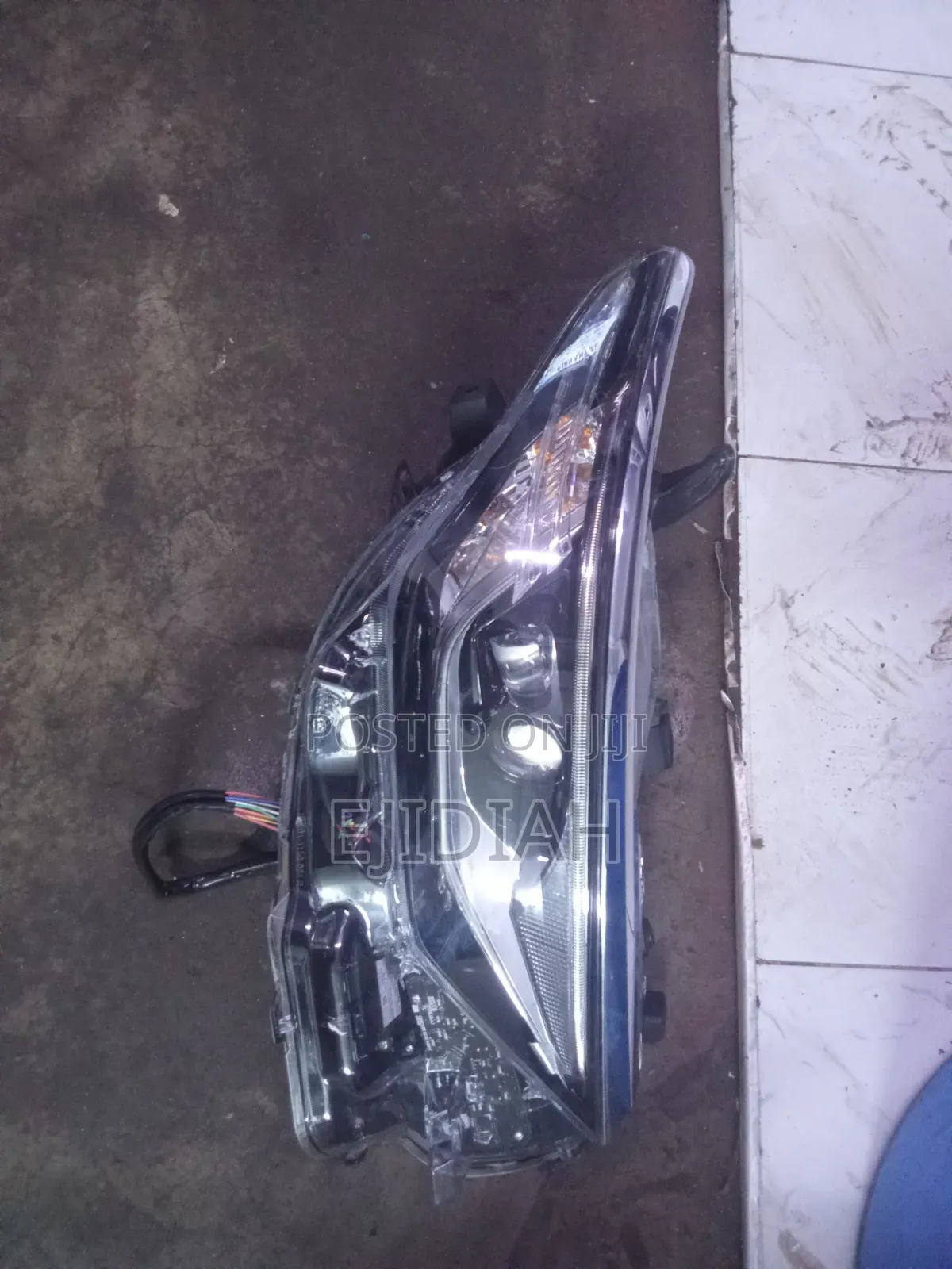 Toyota Auris Headlights Xenon