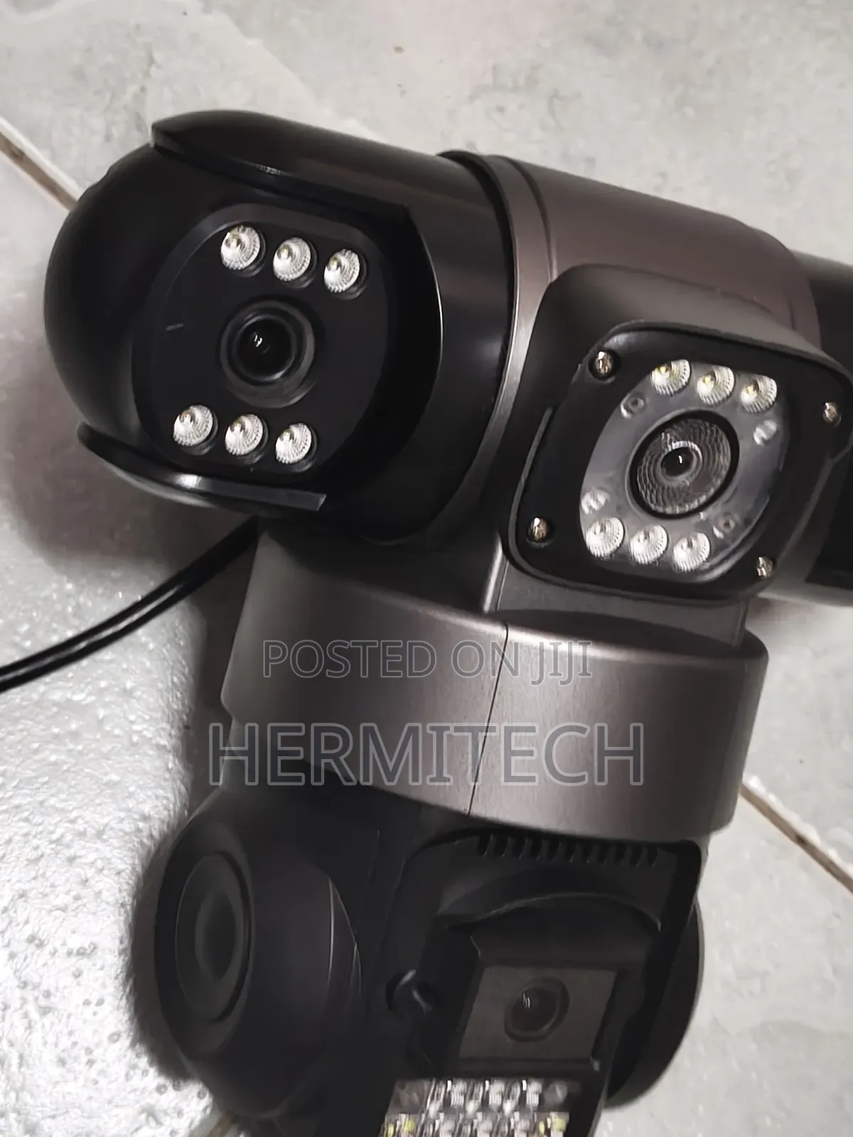 Close Up Coverage With Triple Lens 4g Electric Model CCTV Ethernet