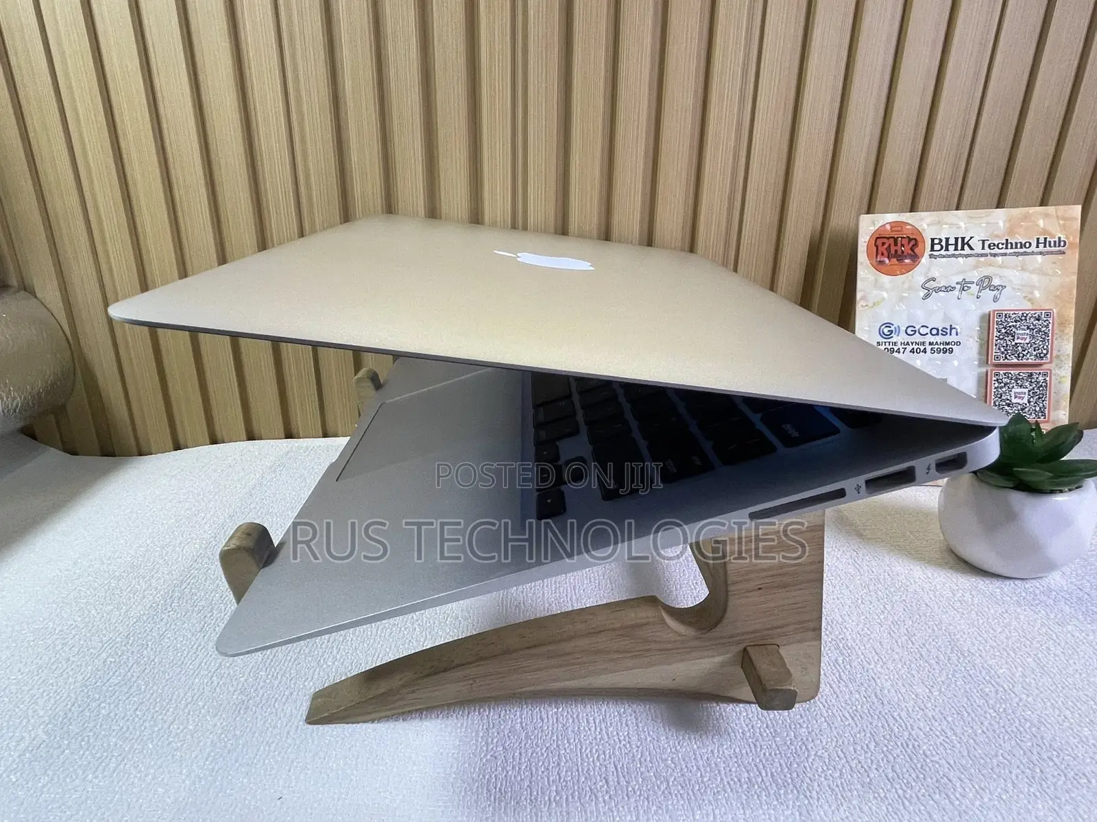 Laptop Apple MacBook Air 4GB Intel Core i5 SSD 128GB