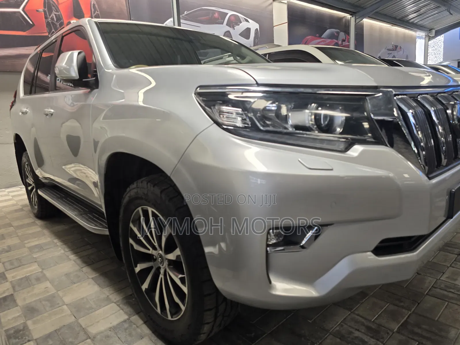 Toyota Land Cruiser Prado 2022 Silver