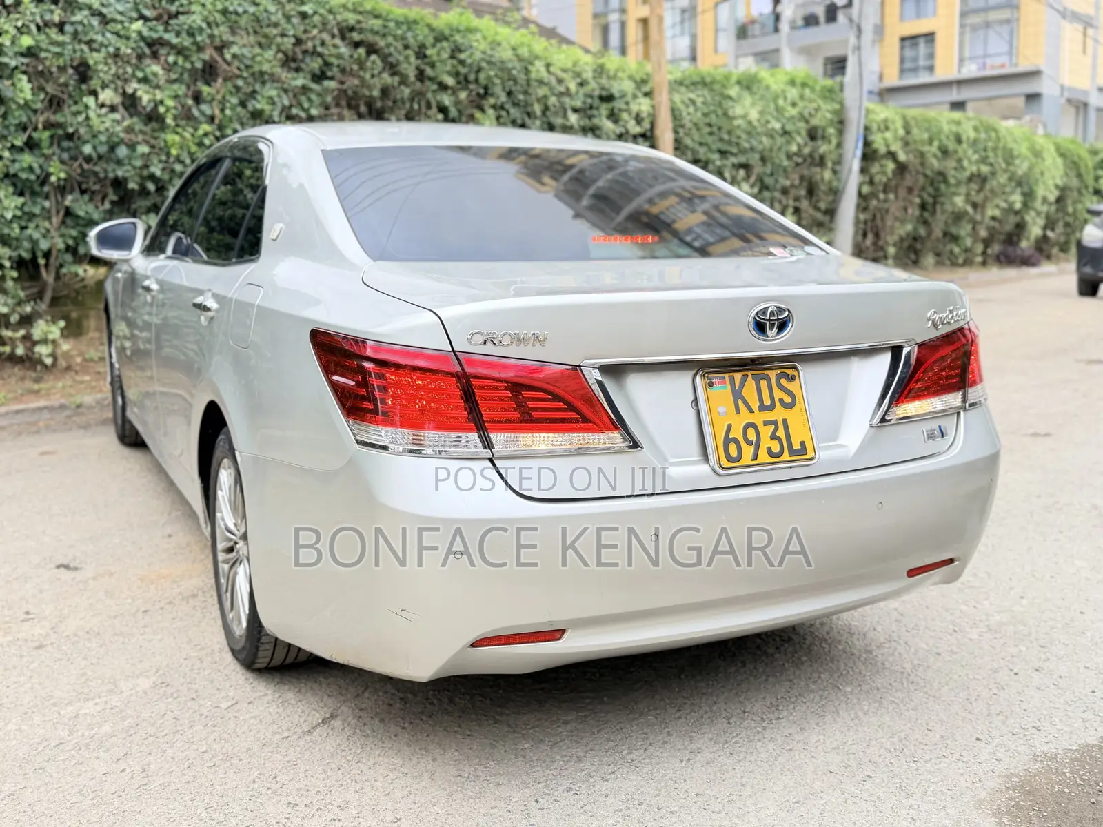 Toyota Crown 2018 Silver