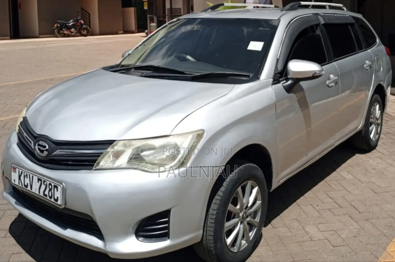 Toyota Corolla Fielder 2013 Silver